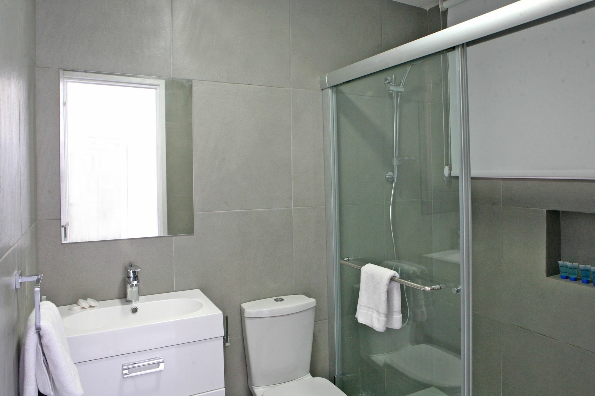 Corina Suites And Apartments Лимасол Екстериор снимка