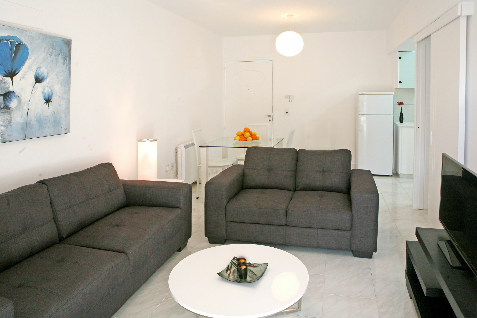 Corina Suites And Apartments Лимасол Екстериор снимка