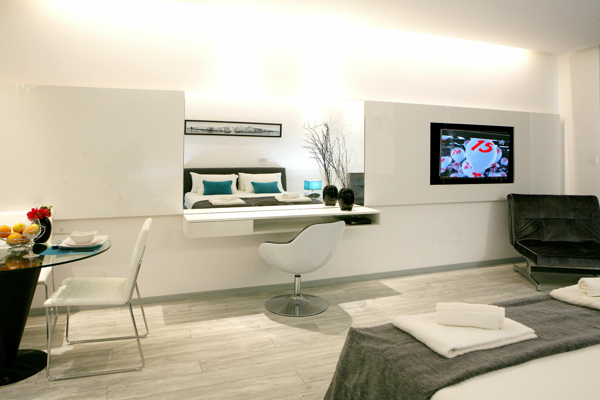 Corina Suites And Apartments Лимасол Екстериор снимка