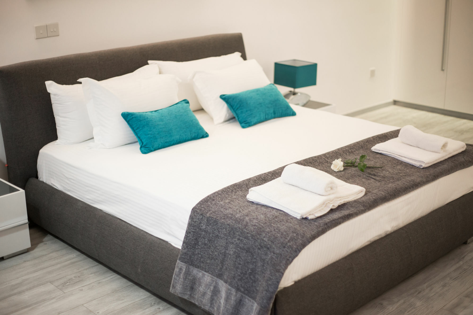 Corina Suites And Apartments Лимасол Екстериор снимка